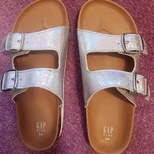 Girls Gap Silver Sandals Birkenstock Style 3-4